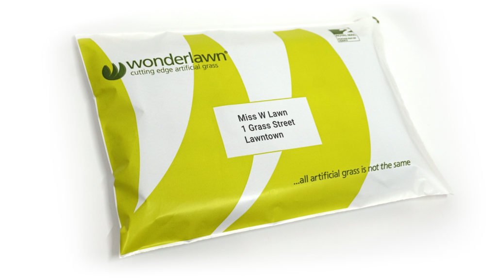 Free artificial lawn sample pack from Wonderlawn
